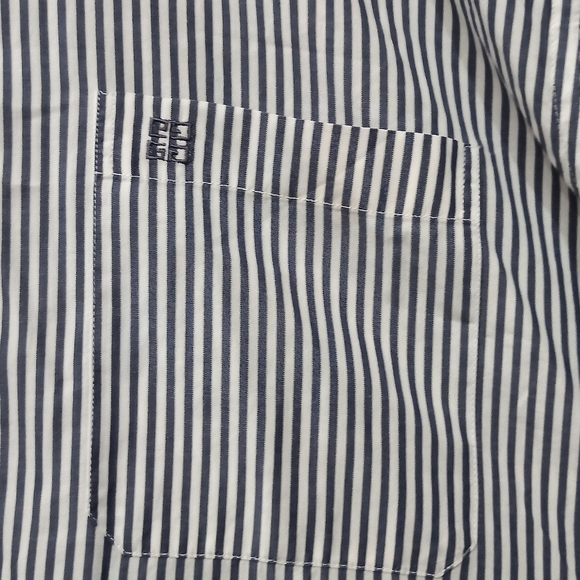 Givenchy - Picture 3 of 8